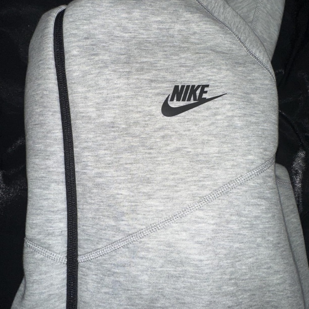 Grey nike tech hoodie